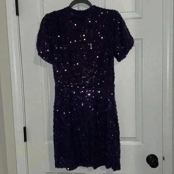 Leyden dress
PTP approx 17” (open front)
Length approx 35” - Picture 5 of 6